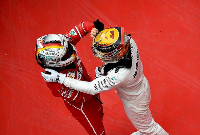 雷诺车队鏖战威廉姆斯，汉密尔顿扛起全队的简单介绍