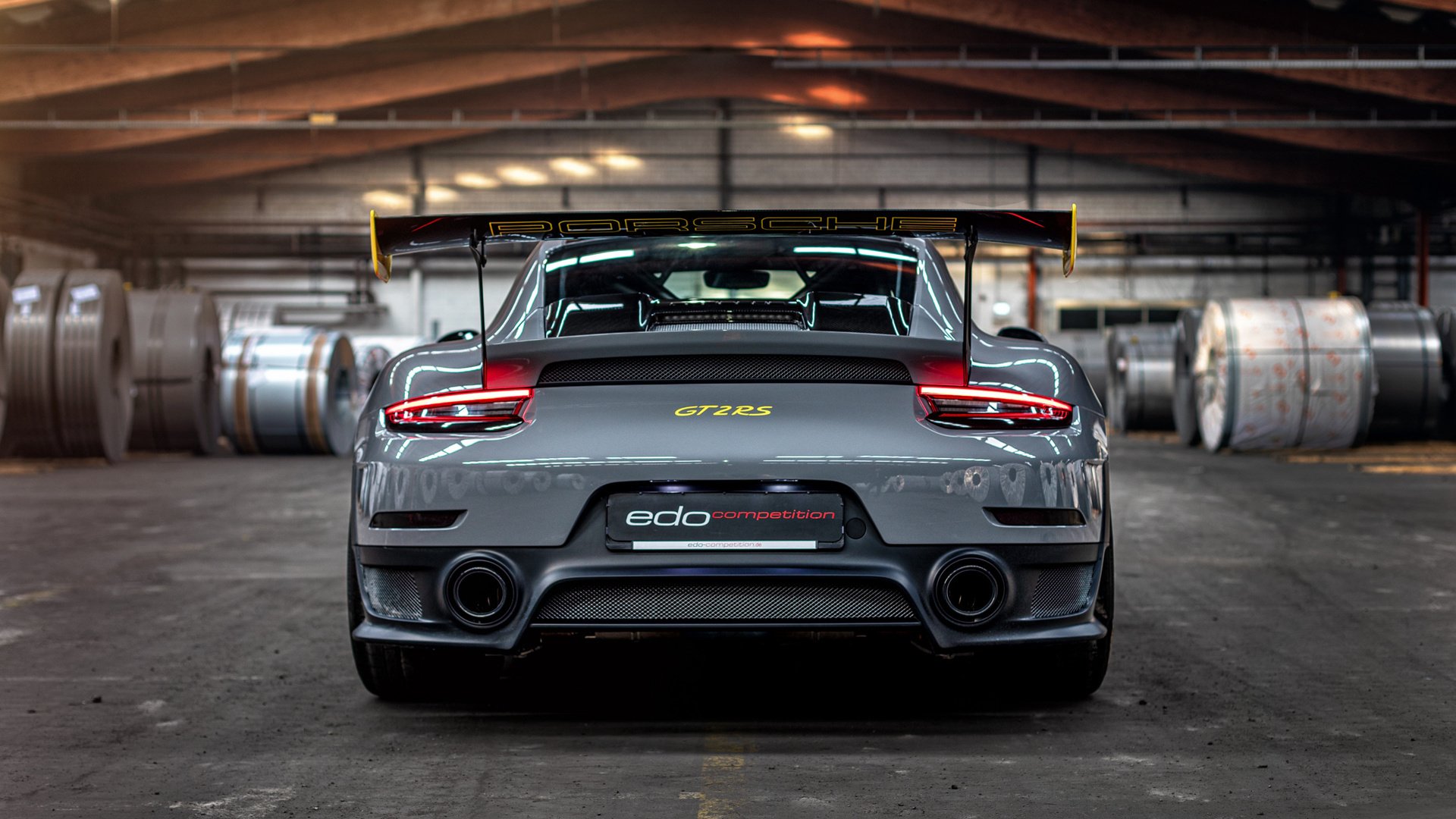 英超争冠之夜,卡瓦哈尔完美发挥,定义传奇时刻