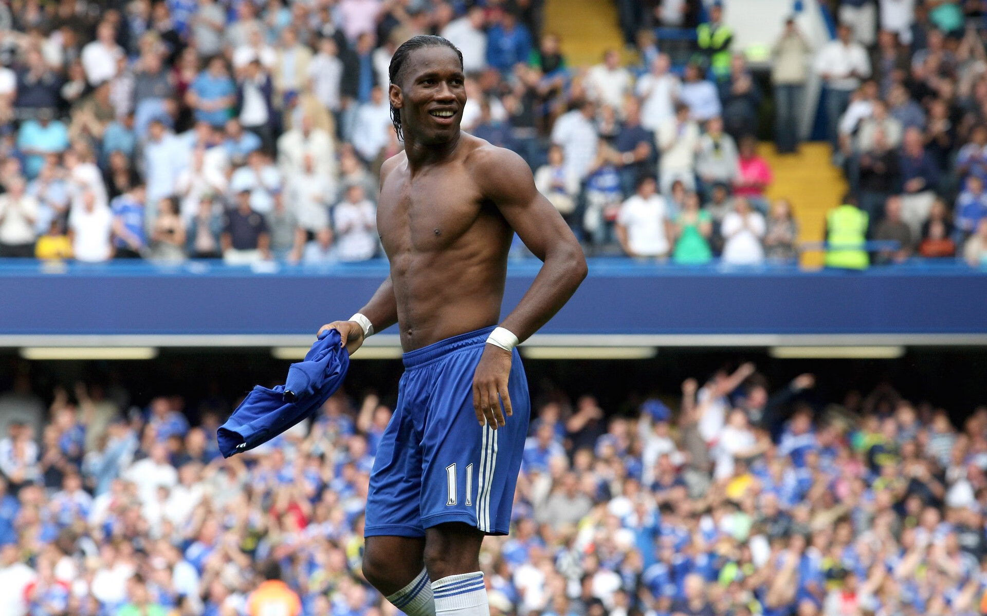 开云体育登录-阿坎吉绝杀之夜！终场哨响前的英雄，尼斯逆袭里昂引爆法甲